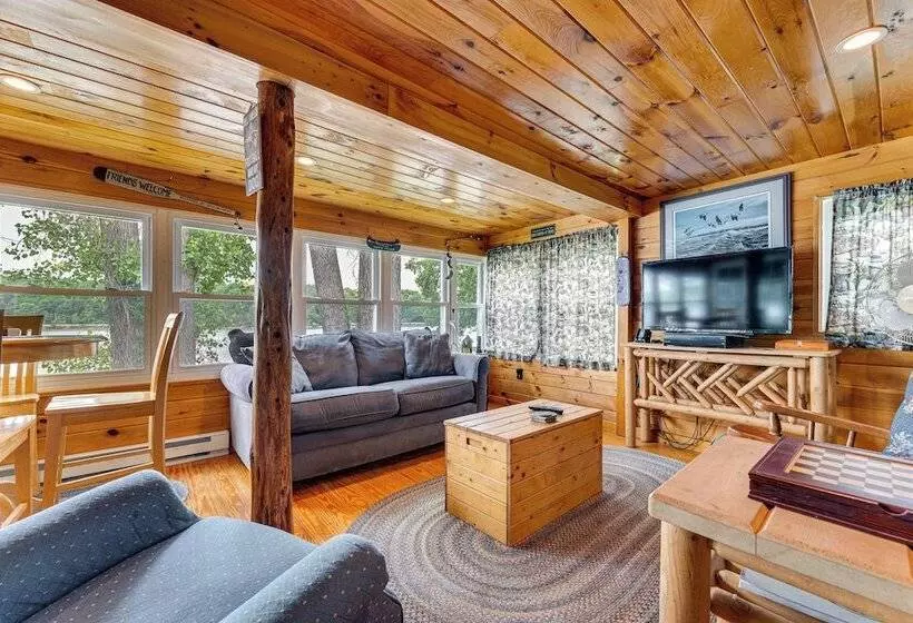 Waterfront Home On Lake Champlain W/ Dock & Kayaks