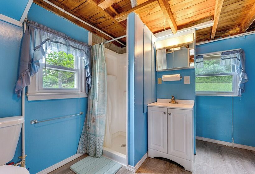 Waterfront Home On Lake Champlain W/ Dock & Kayaks