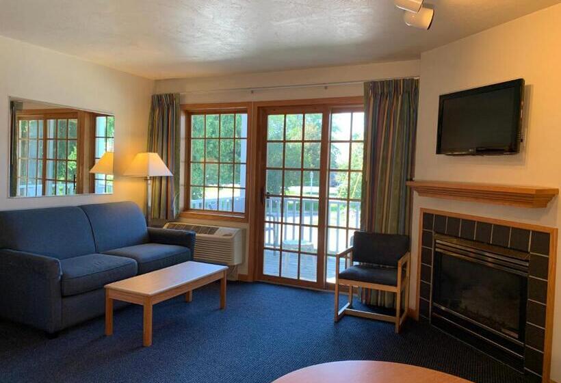 Applecreek Resort Hotel & Suites