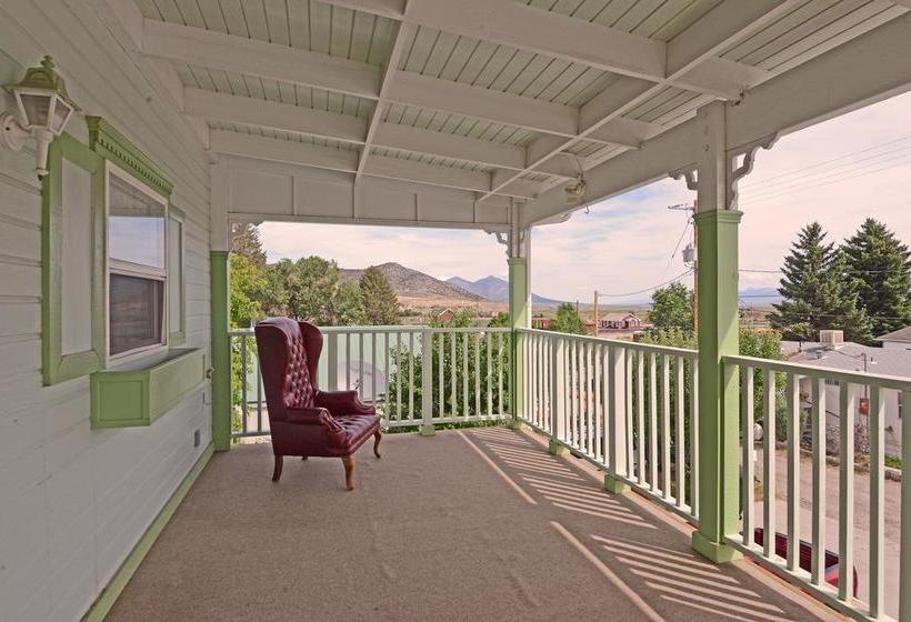 Aamiaismajoitus (B&B) All Aboard Cafe And Inn