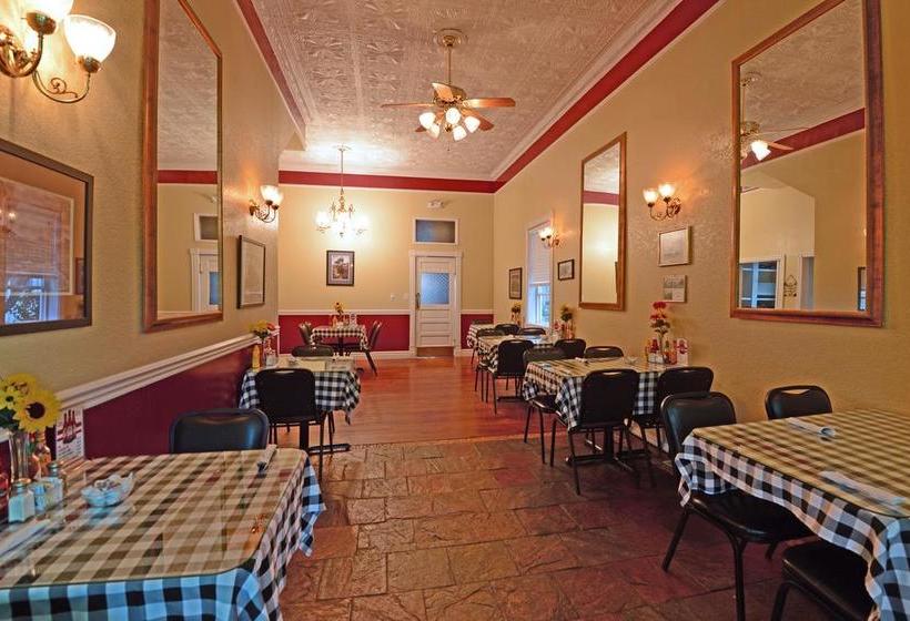 Aamiaismajoitus (B&B) All Aboard Cafe And Inn