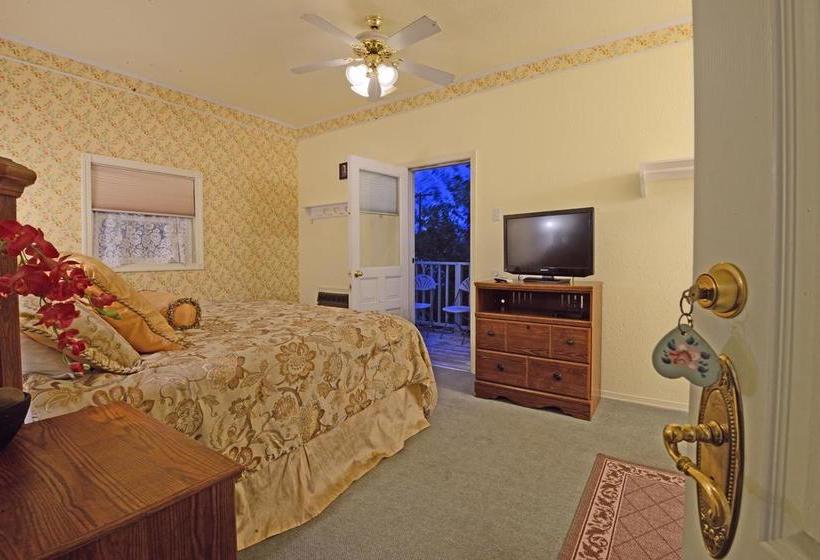 Aamiaismajoitus (B&B) All Aboard Cafe And Inn