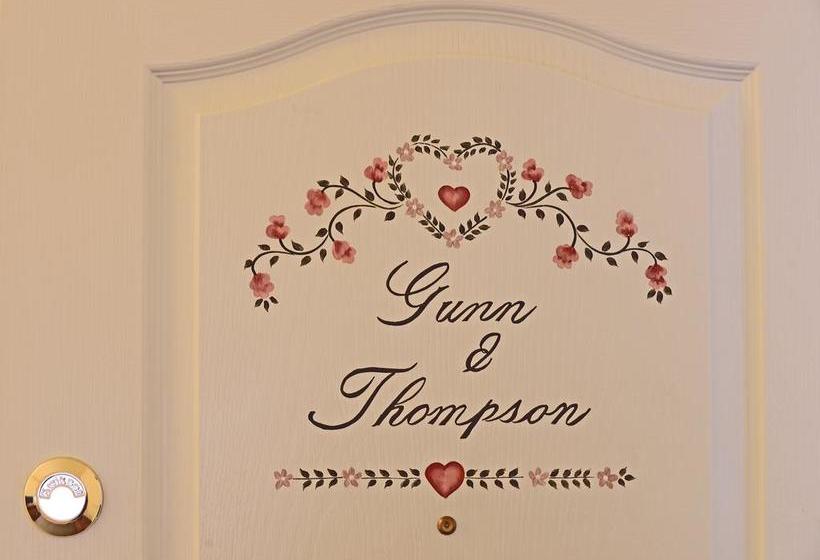 Aamiaismajoitus (B&B) All Aboard Cafe And Inn