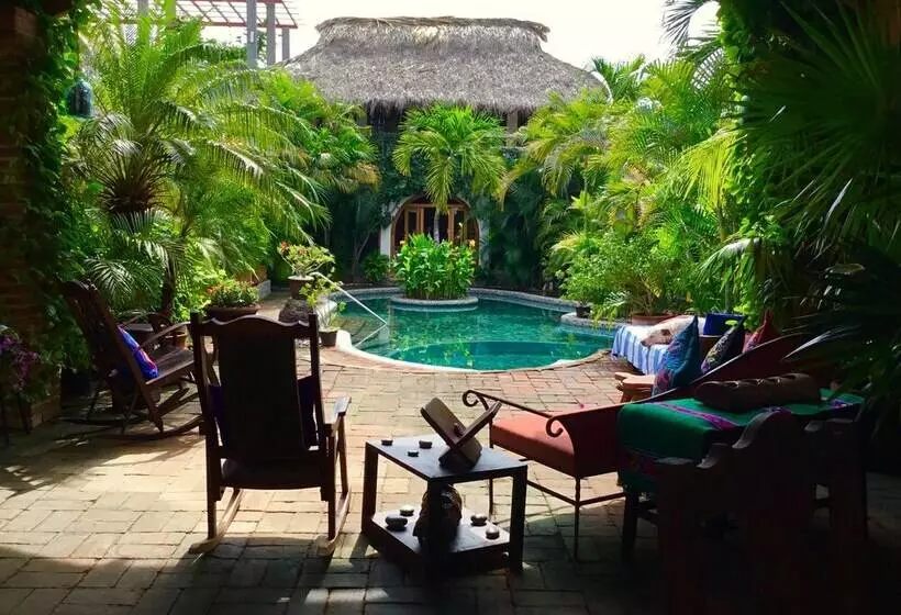 Aamiaismajoitus (B&B) Hacienda La Rusa