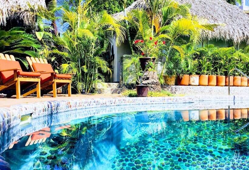 تختخواب و صبحانه Hacienda La Rusa