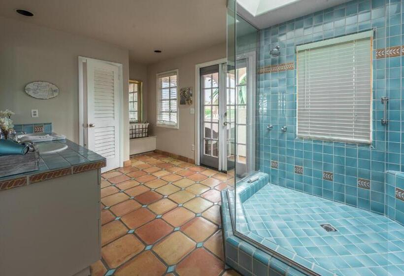 تختخواب و صبحانه Kate Stanton Inn