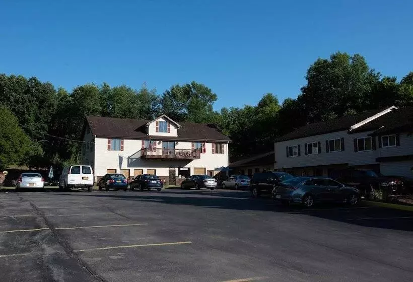 Blue Spruce Motel