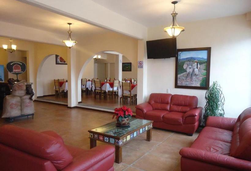 فندق El Cafetalero