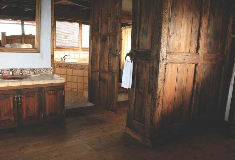 هتل La Casa De Piedra By Rotamundos