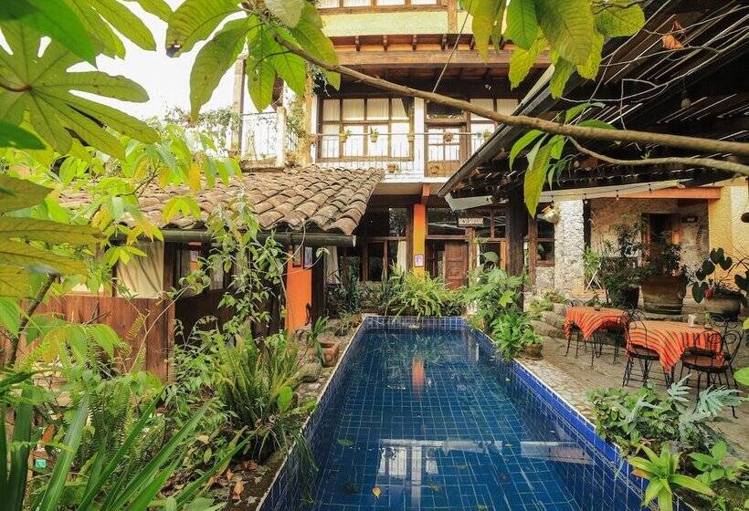 هتل La Casa De Piedra By Rotamundos