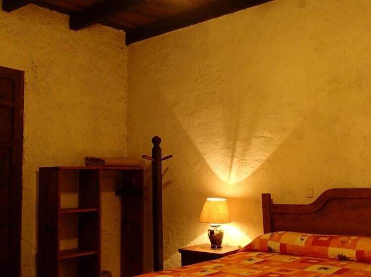 هتل La Casa De Piedra By Rotamundos