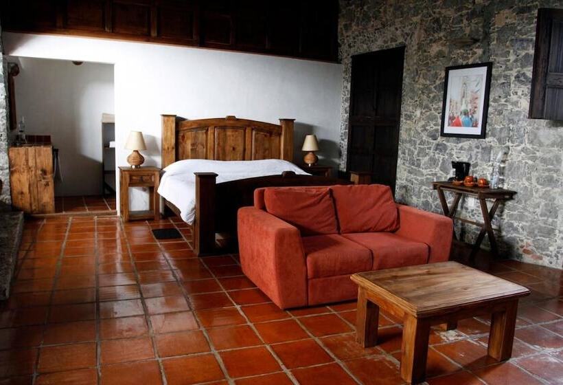 هتل La Casa De Piedra By Rotamundos