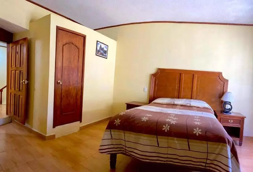 Hotelli Posada Castillo