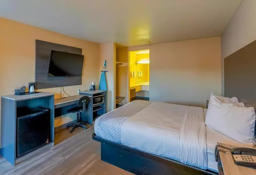 Hotelli Regency Inn & Suites