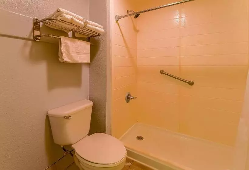 Hotelli Regency Inn & Suites