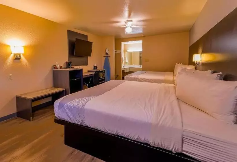 Hotelli Regency Inn & Suites