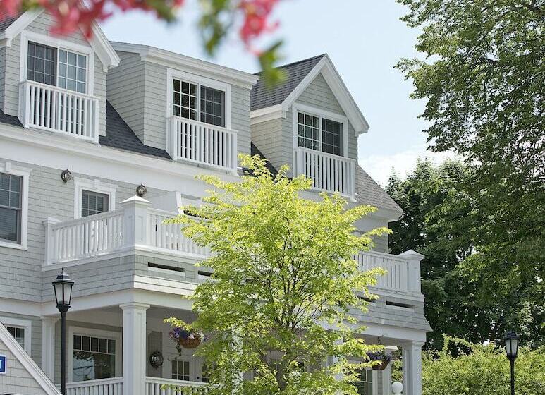 Отель The Grand