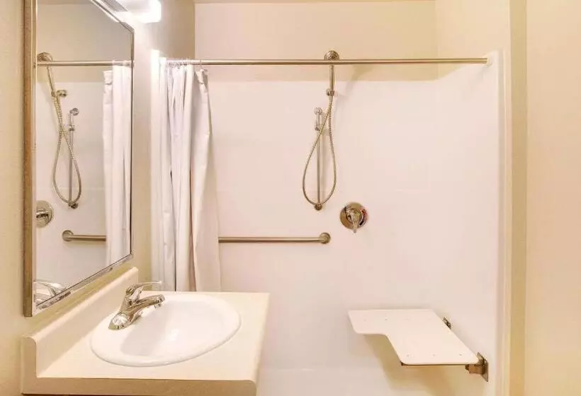ホテル Woodspring Suites Lafayette