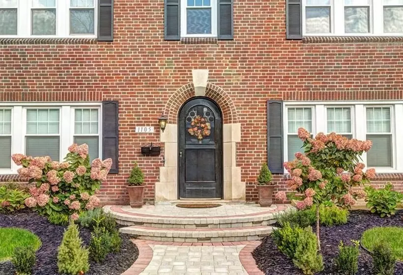 Knob Hill Bed & Breakfast