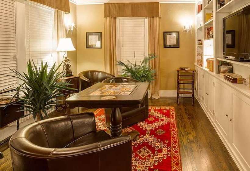 Knob Hill Bed & Breakfast