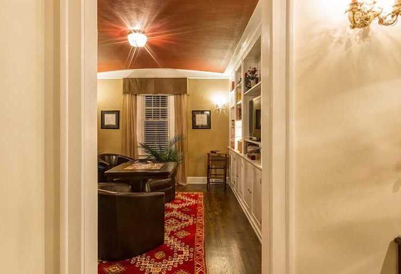 Knob Hill Bed & Breakfast