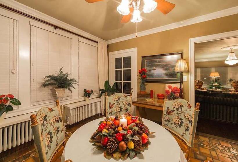 Knob Hill Bed & Breakfast