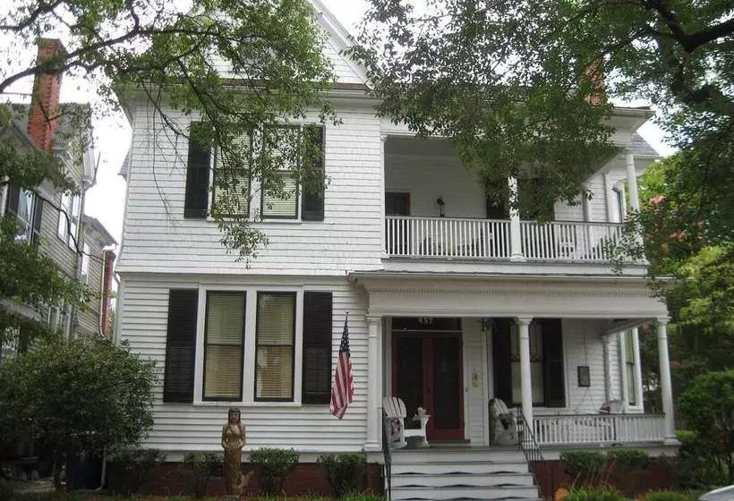 Mermaids  Porch Bed & Breakfast