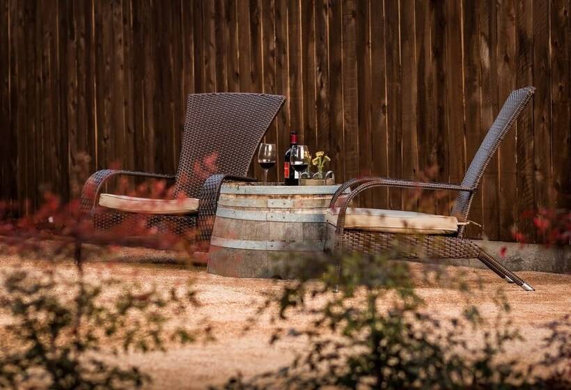 فندق Rest, A Boutique