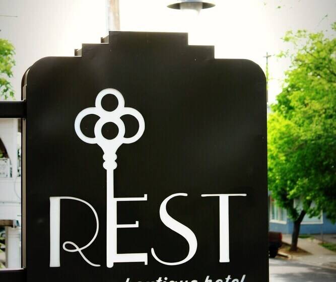 فندق Rest, A Boutique