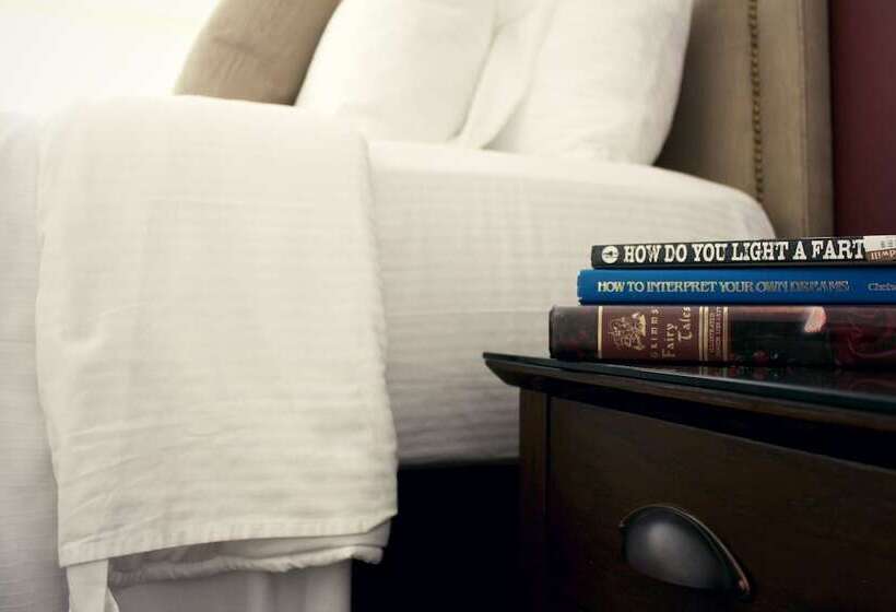 فندق Rest, A Boutique