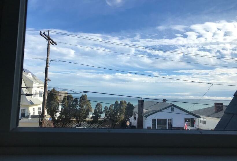 The Winthrop Arms Hotel And Restaurant