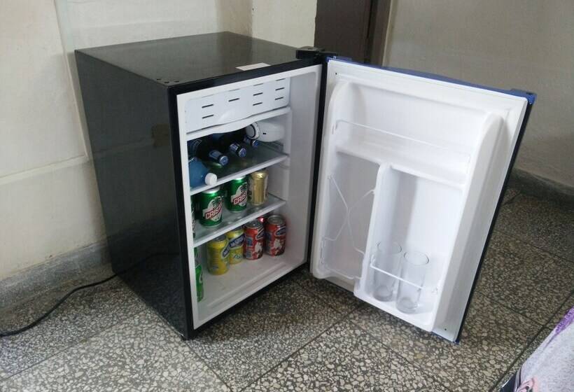 تختخواب و صبحانه Hostal Don Jose