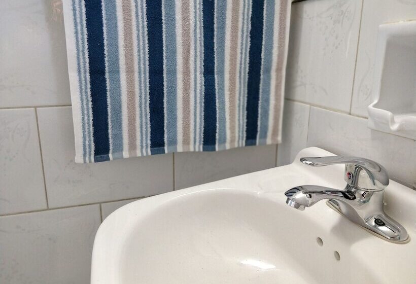 تختخواب و صبحانه Hostal Don Jose