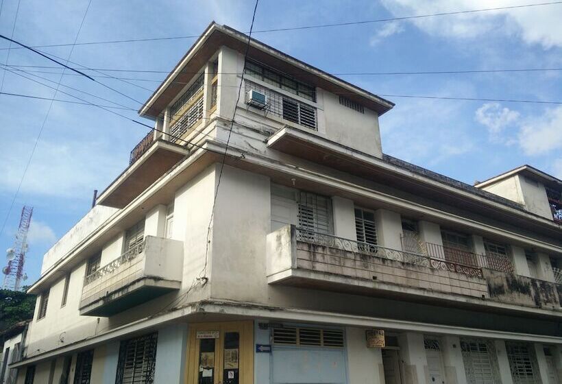 تختخواب و صبحانه Hostal Don Jose