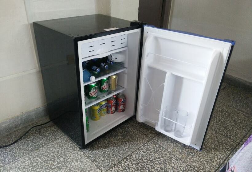 تختخواب و صبحانه Hostal Don Jose