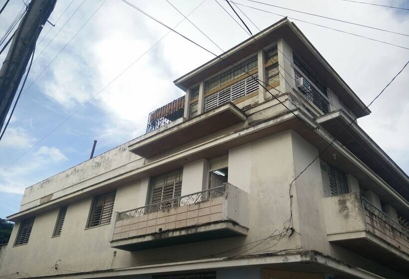 تختخواب و صبحانه Hostal Don Jose