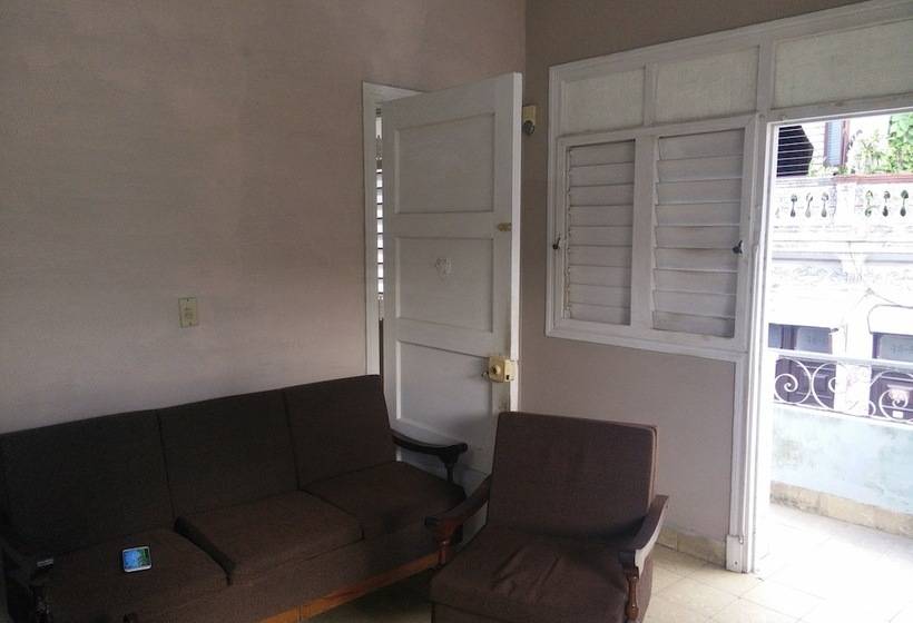 تختخواب و صبحانه Hostal Don Jose