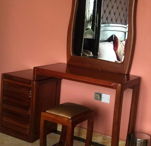 Despacito Hotel Tanga