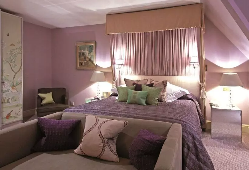 Hotelli Le Manoir Aux Quat Saisons