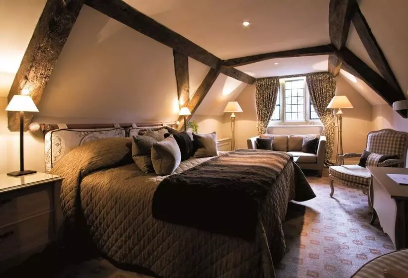 Hotelli Le Manoir Aux Quat Saisons