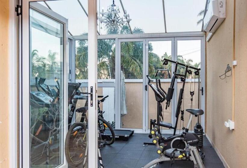 Пансион 76b On Atholl