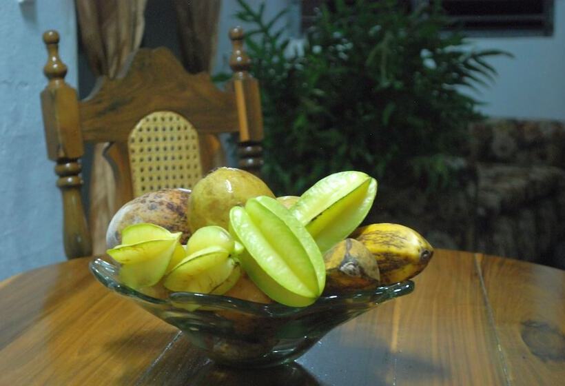 پانسیون Casa Abella