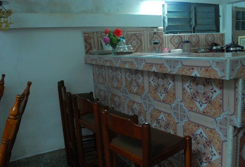 پانسیون Casa Abella