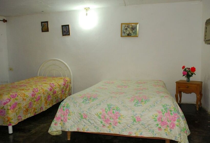 پانسیون Casa Abella