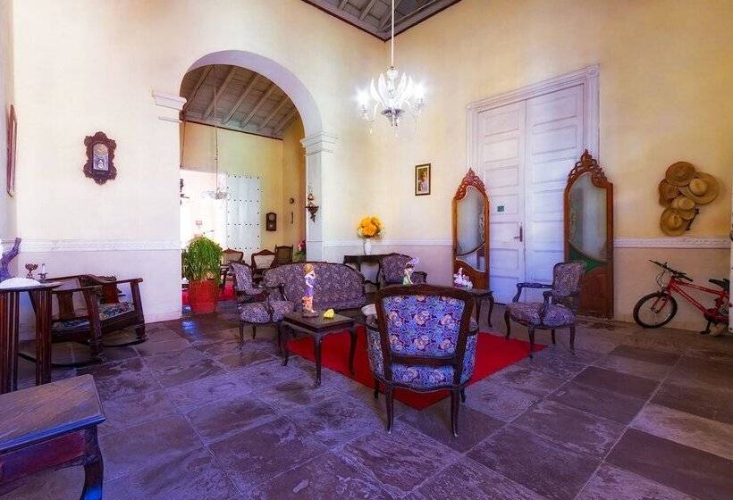 پانسیون Casa Colonial Betty Saavedra