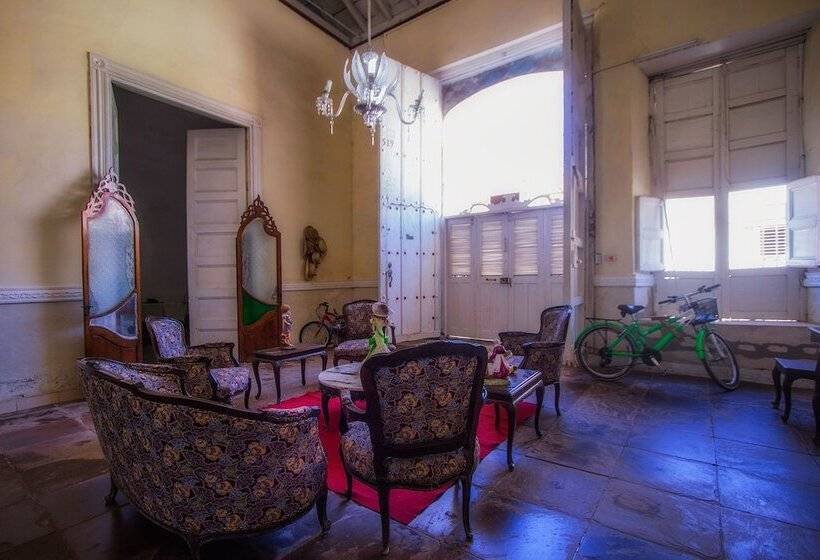 پانسیون Casa Colonial Betty Saavedra