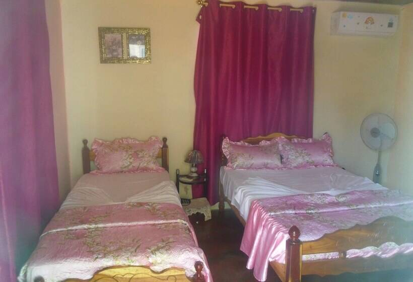 پانسیون Casa Yaquelin Y Osmani