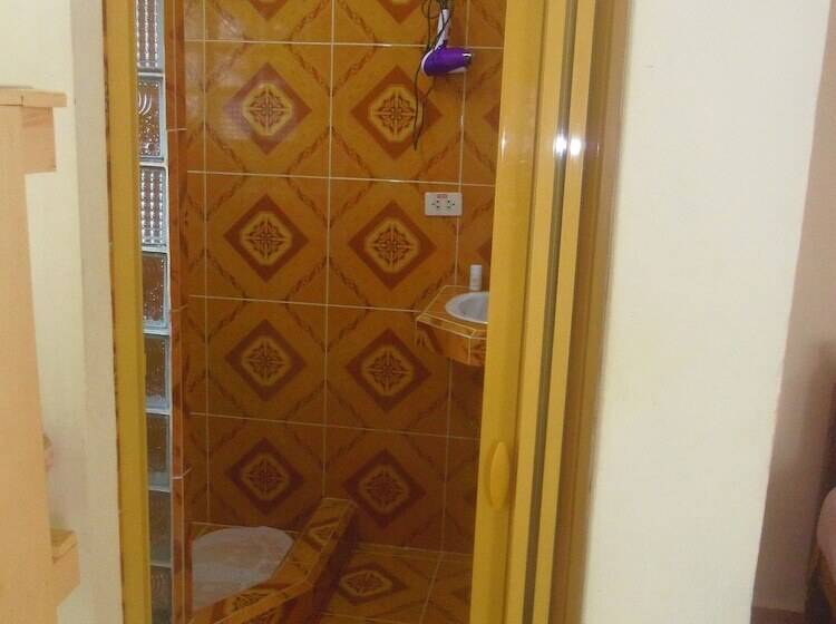 پانسیون Casa Yaquelin Y Osmani