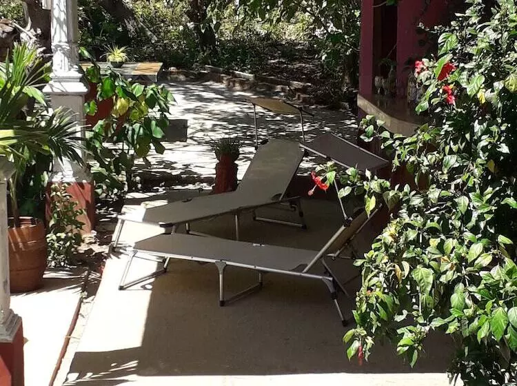 ペンション Hostal La Salvadera