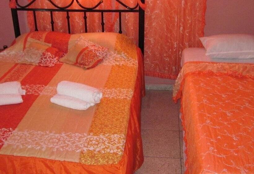 پانسیون Chalet San Carlos